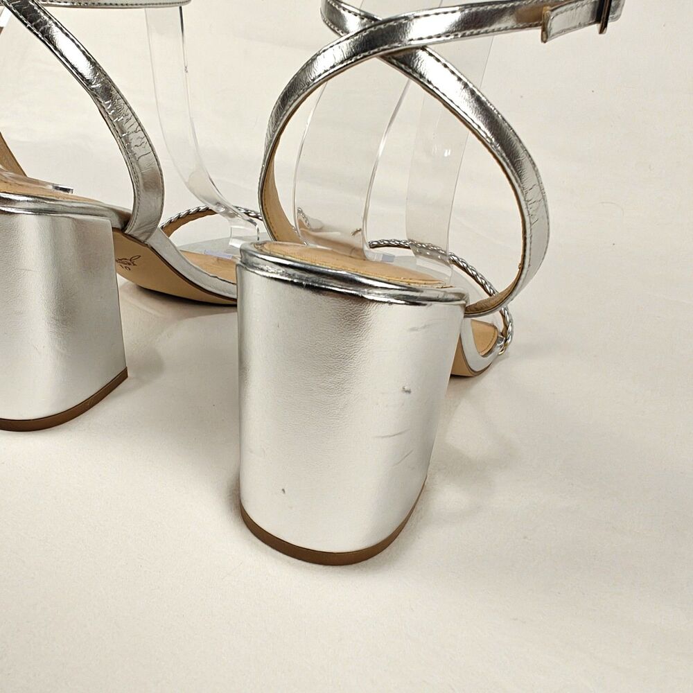 Jewel Badgley Mischka Suri Silver Metallic Block Heel Sandal Size 10 Party Comfy - Picture 10 of 10